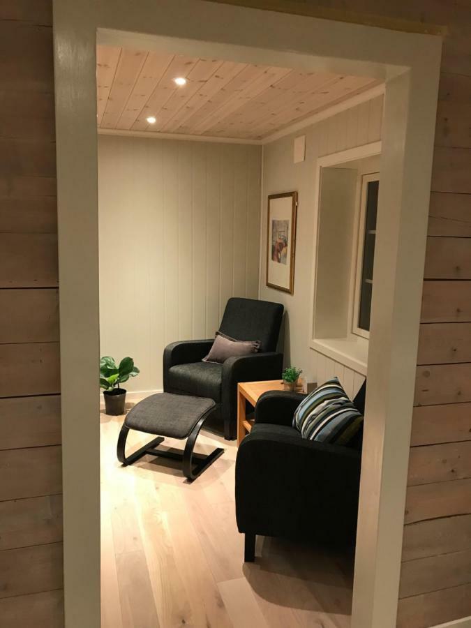 Holiday home Kvaloya *